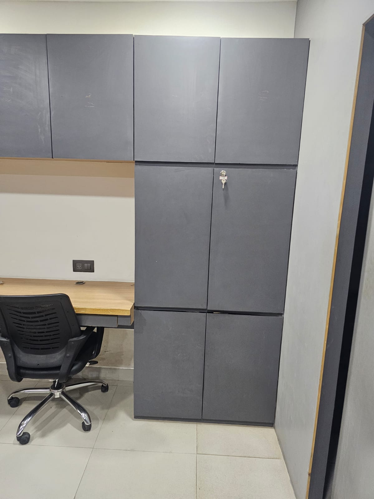 Office 1540 Sq. Ft. Commercial Office for Rent in Rajpath Rangoli Road Ahmedabad - Media 5