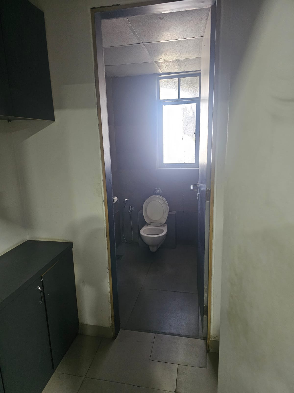 Office 1540 Sq. Ft. Commercial Office for Rent in Rajpath Rangoli Road Ahmedabad - Media 8