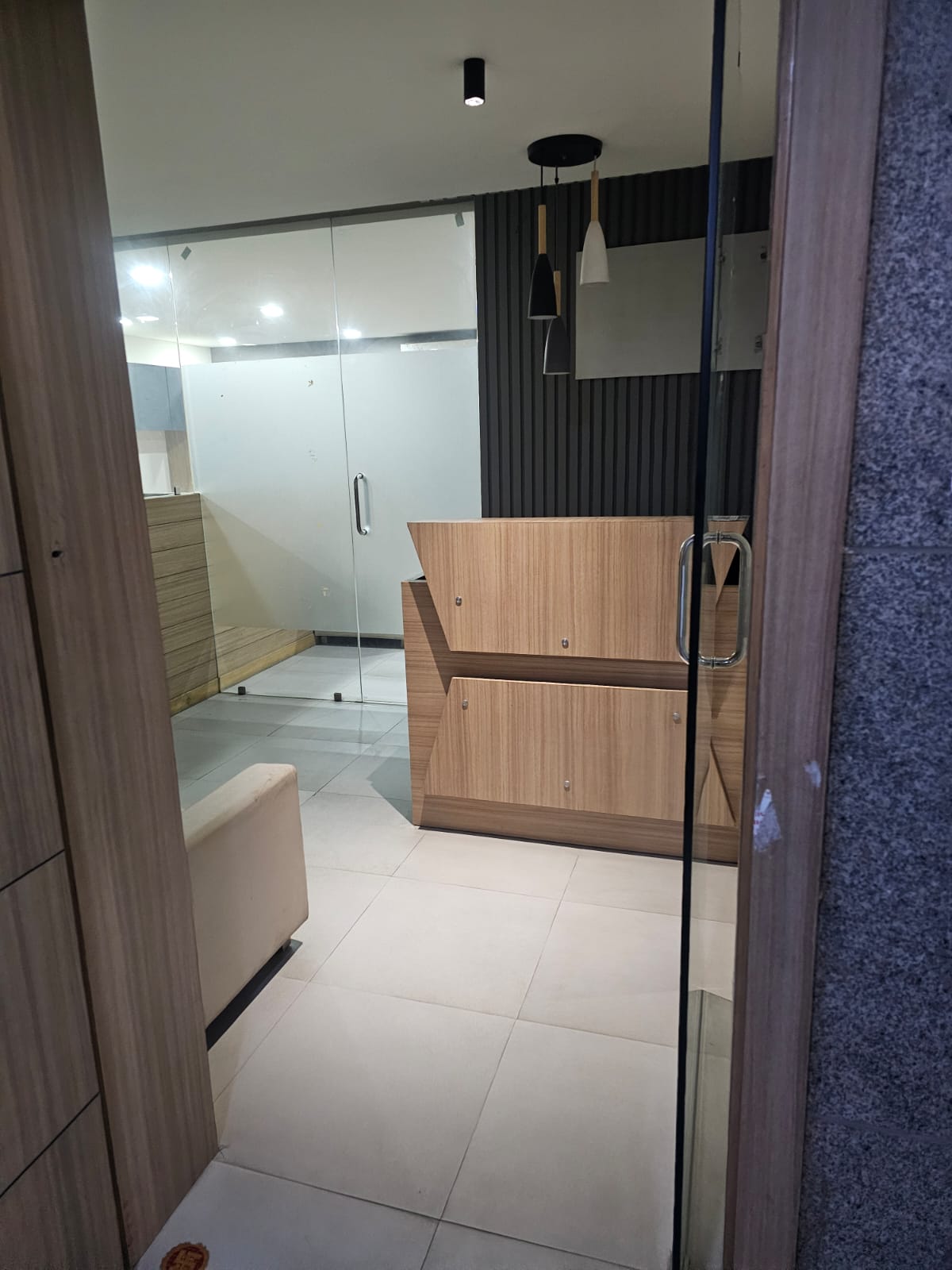 Office 1540 Sq. Ft. Commercial Office for Rent in Rajpath Rangoli Road Ahmedabad - Media 13