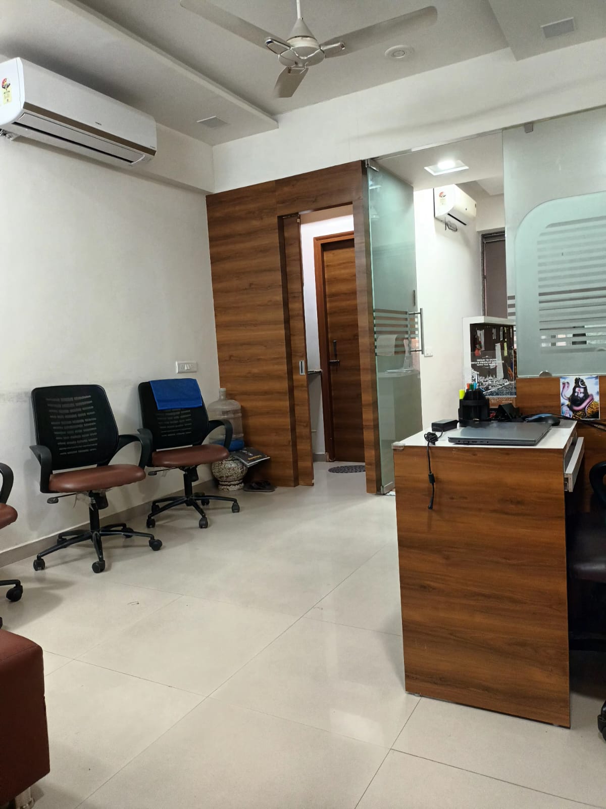 Office 466 Sq. Ft. Commercial Office for Sale in Memnagar/gurukul Ahmedabad - Media 4