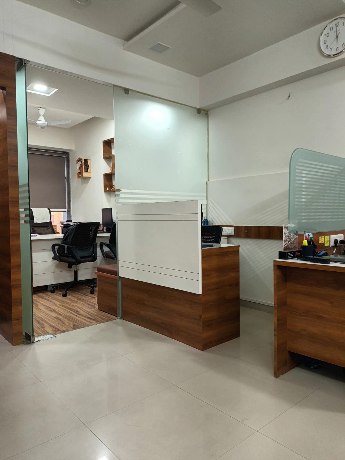 Office 466 Sq. Ft. Commercial Office for Sale in Memnagar/gurukul Ahmedabad - Media 5