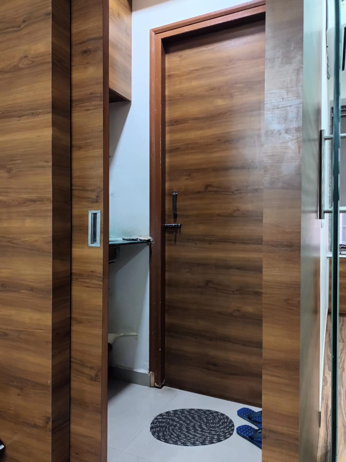 Office 466 Sq. Ft. Commercial Office for Sale in Memnagar/gurukul Ahmedabad - Media 7