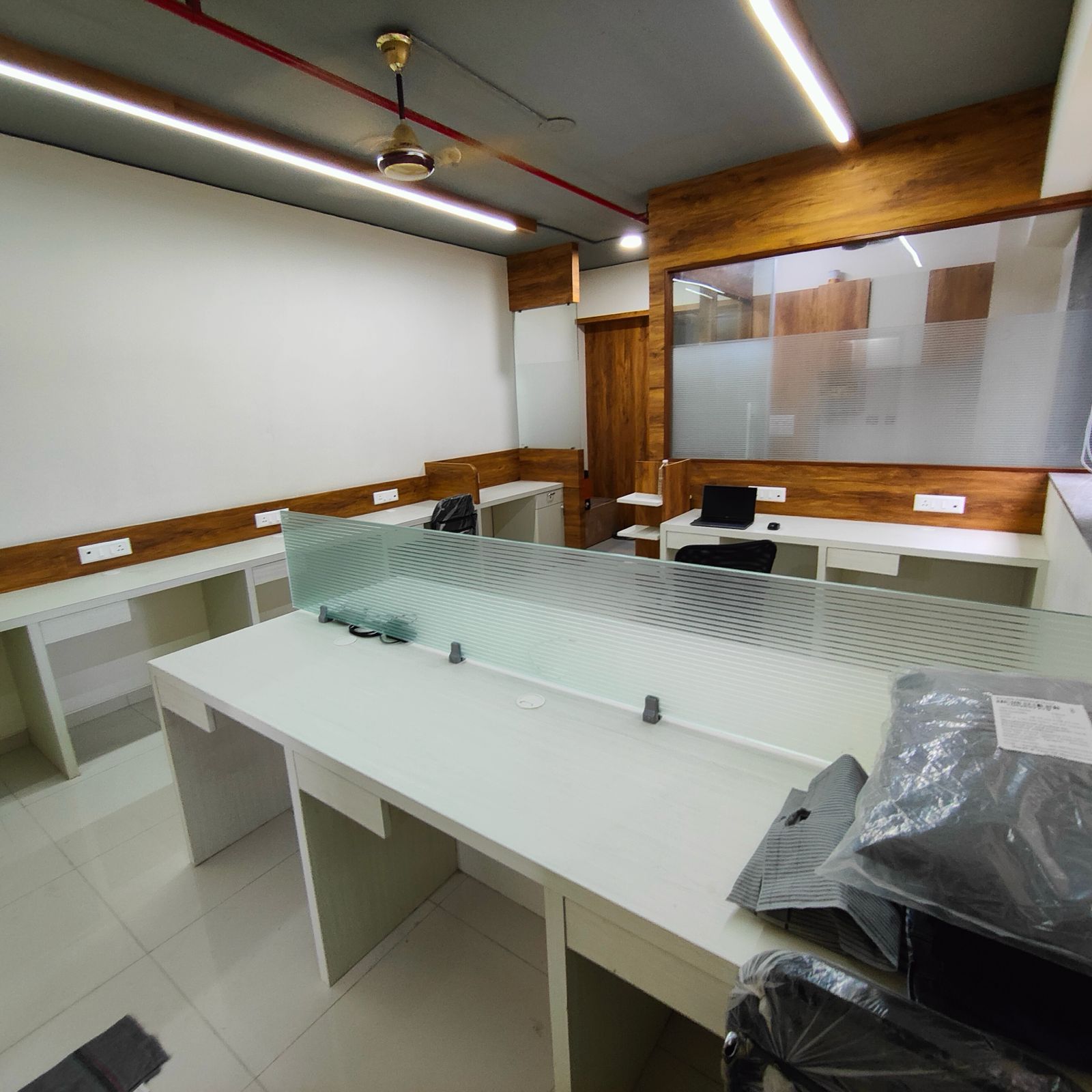 Office 550 Sq. Ft. Commercial Office for Rent in Bopal Ahmedabad - Media 4
