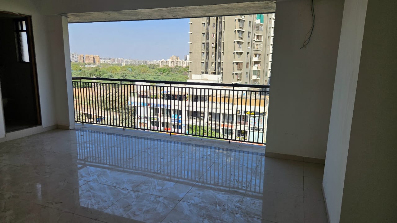 Office 580 Sq. Ft. Commercial Office for Rent in Gota Ahmedabad - Media 6