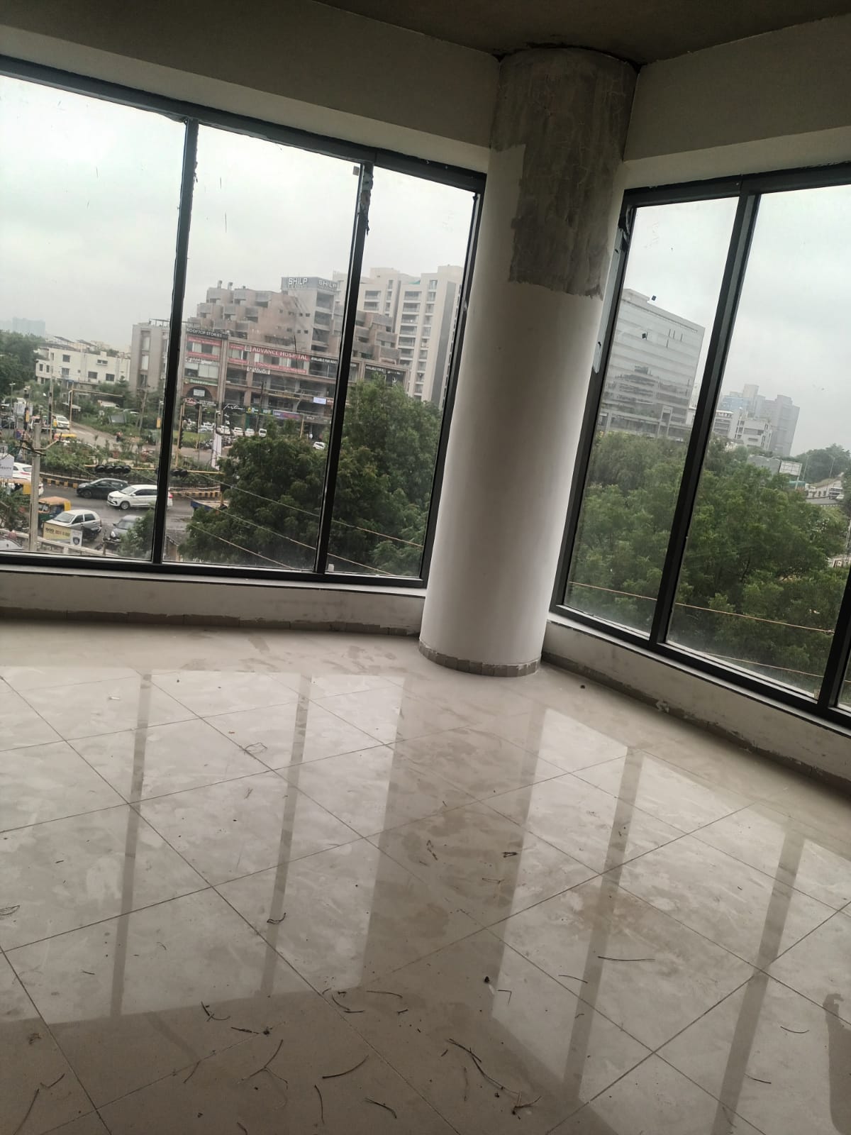 Showroom 1500 Sq. Ft. Showroom Second Floor for Rent in Shilaj Ahmedabad - Media 7