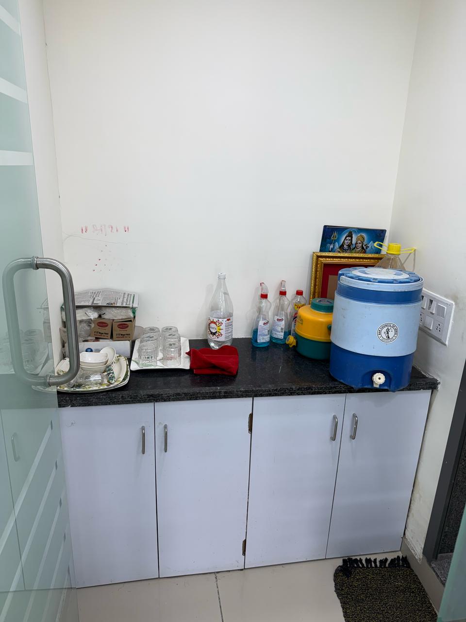Office 775 Sq. Ft. Commercial Office for Rent in Bopal Ahmedabad - Media 4
