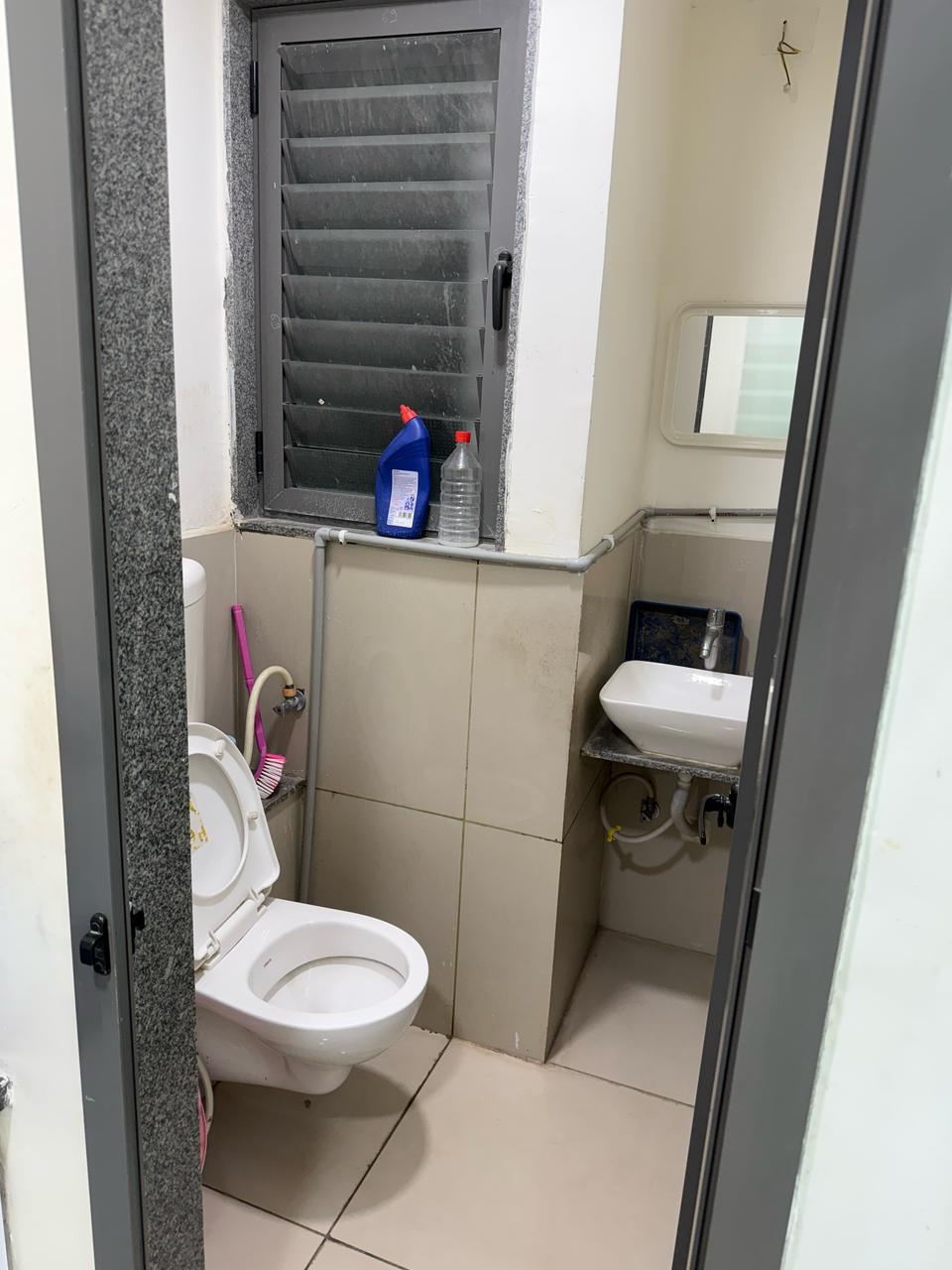 Office 775 Sq. Ft. Commercial Office for Rent in Bopal Ahmedabad - Media 7