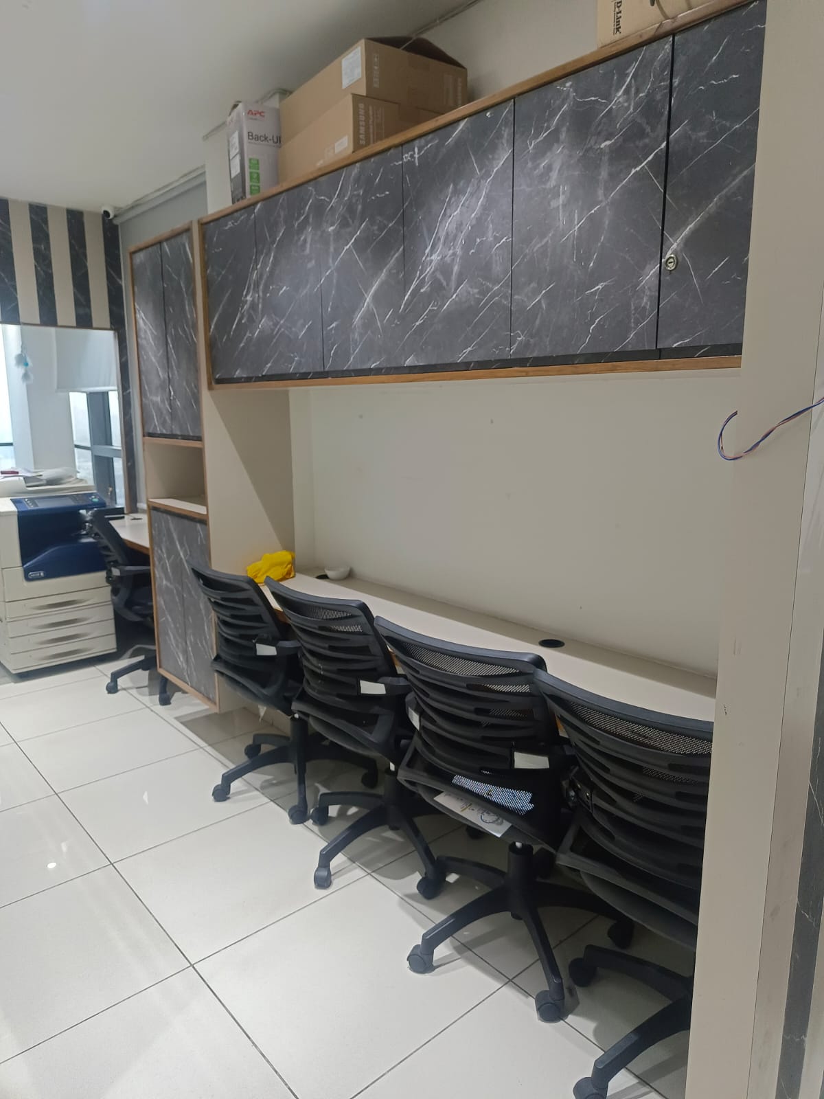 Office 680 Sq. Ft. Commercial Office for Rent in Sg Highway Ahmedabad - Media 5