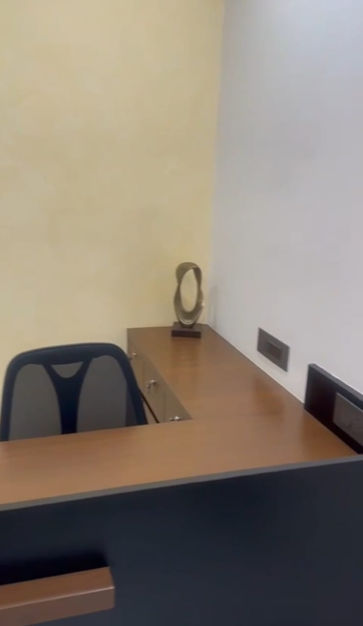 Office 1186 Sq. Ft. Commercial Office for Rent in Sg Highway Ahmedabad - Media 2