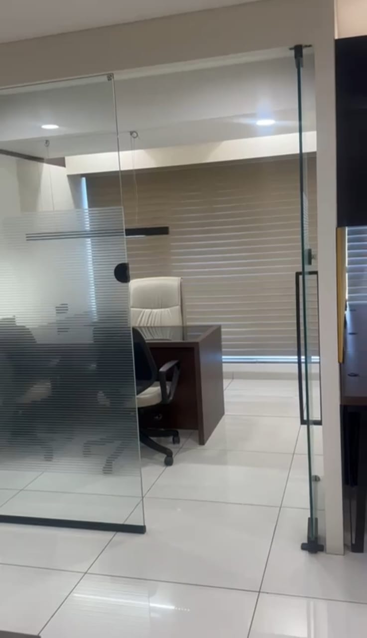 Office 1186 Sq. Ft. Commercial Office for Rent in Sg Highway Ahmedabad - Media 7