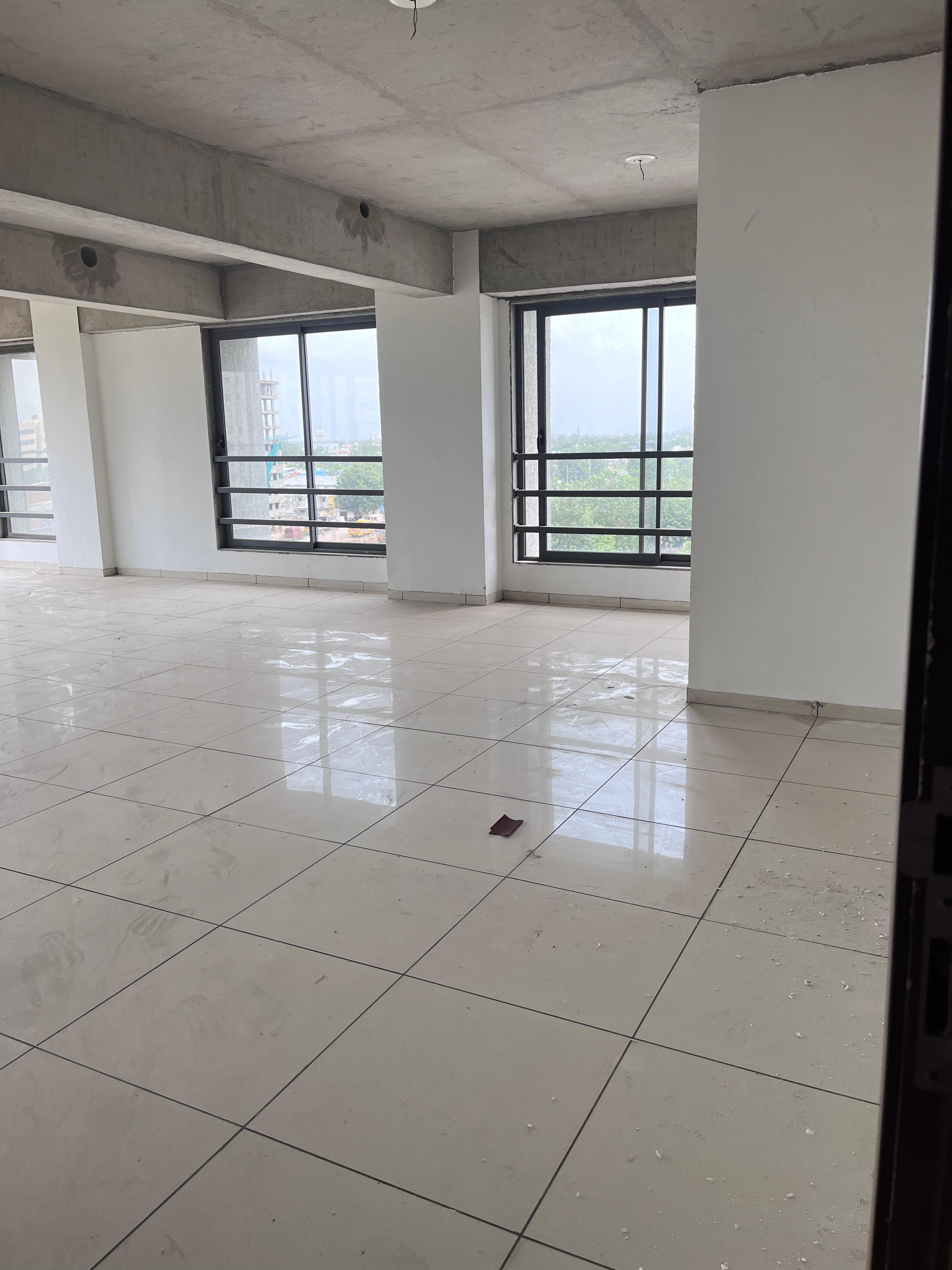 Office 1338 Sq. Ft. Commercial Office for Rent in Sg Highway Ahmedabad