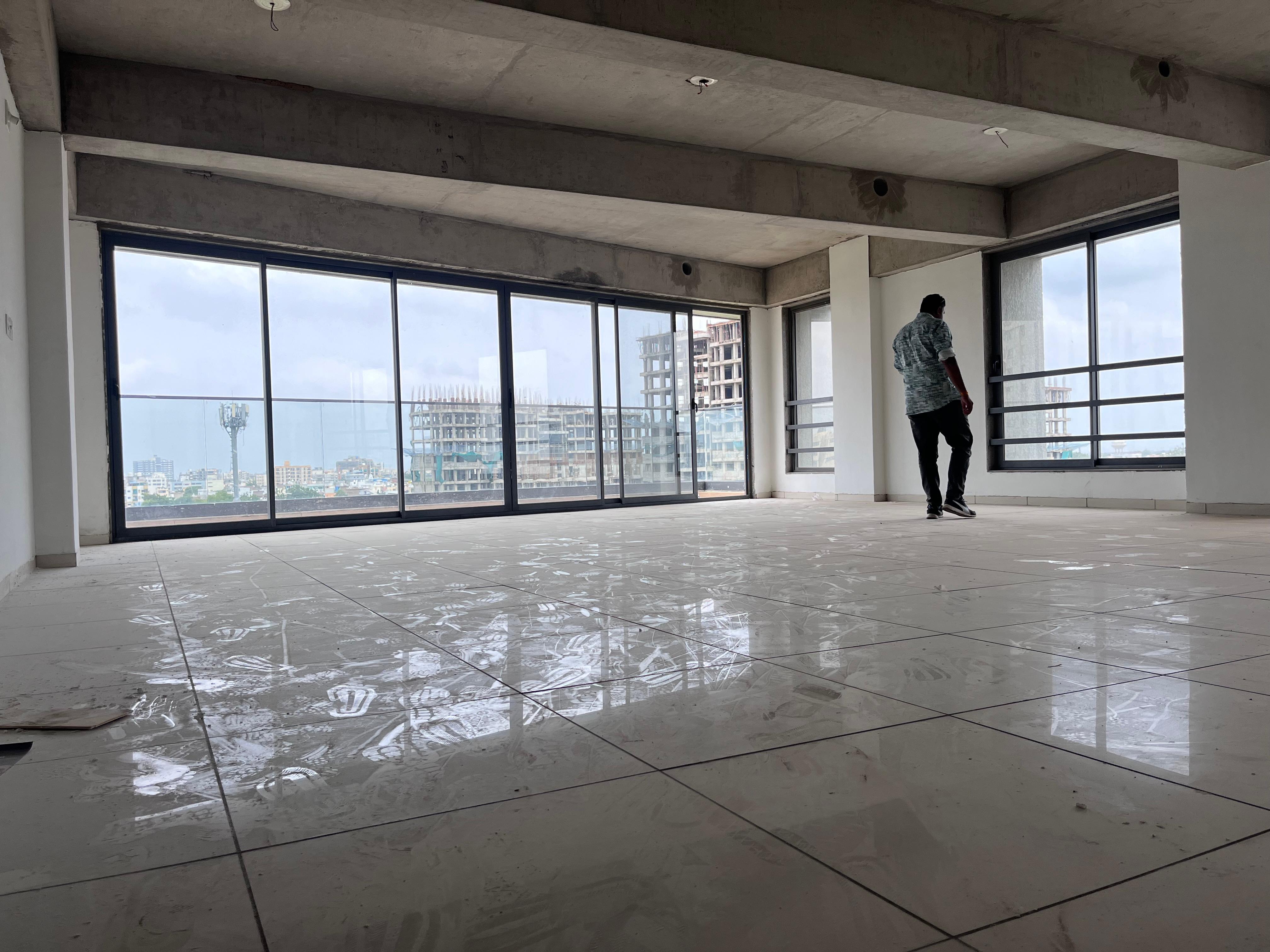 Office 1338 Sq. Ft. Commercial Office for Rent in Sg Highway Ahmedabad - Media 2