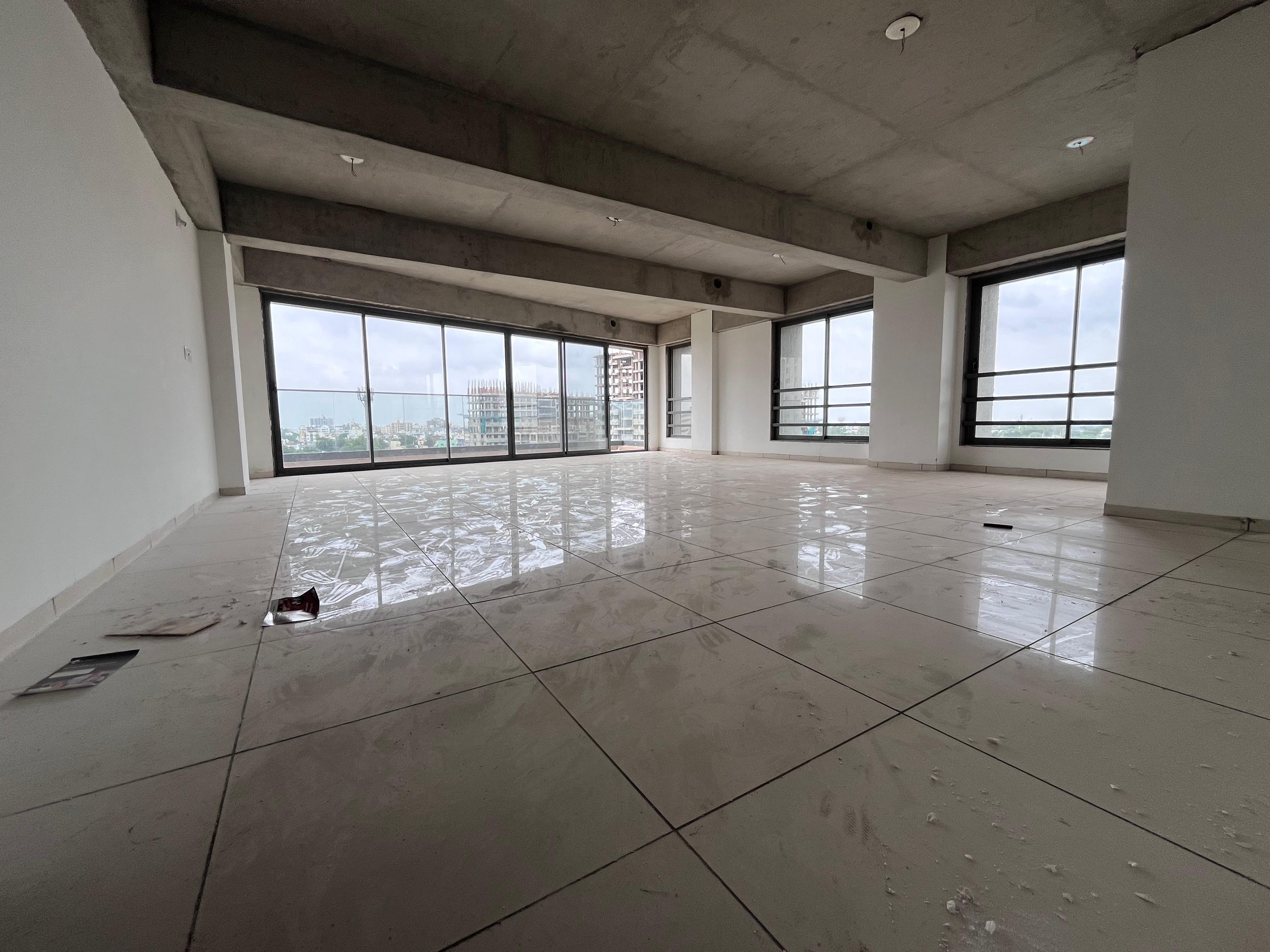 Office 1338 Sq. Ft. Commercial Office for Rent in Sg Highway Ahmedabad - Media 5