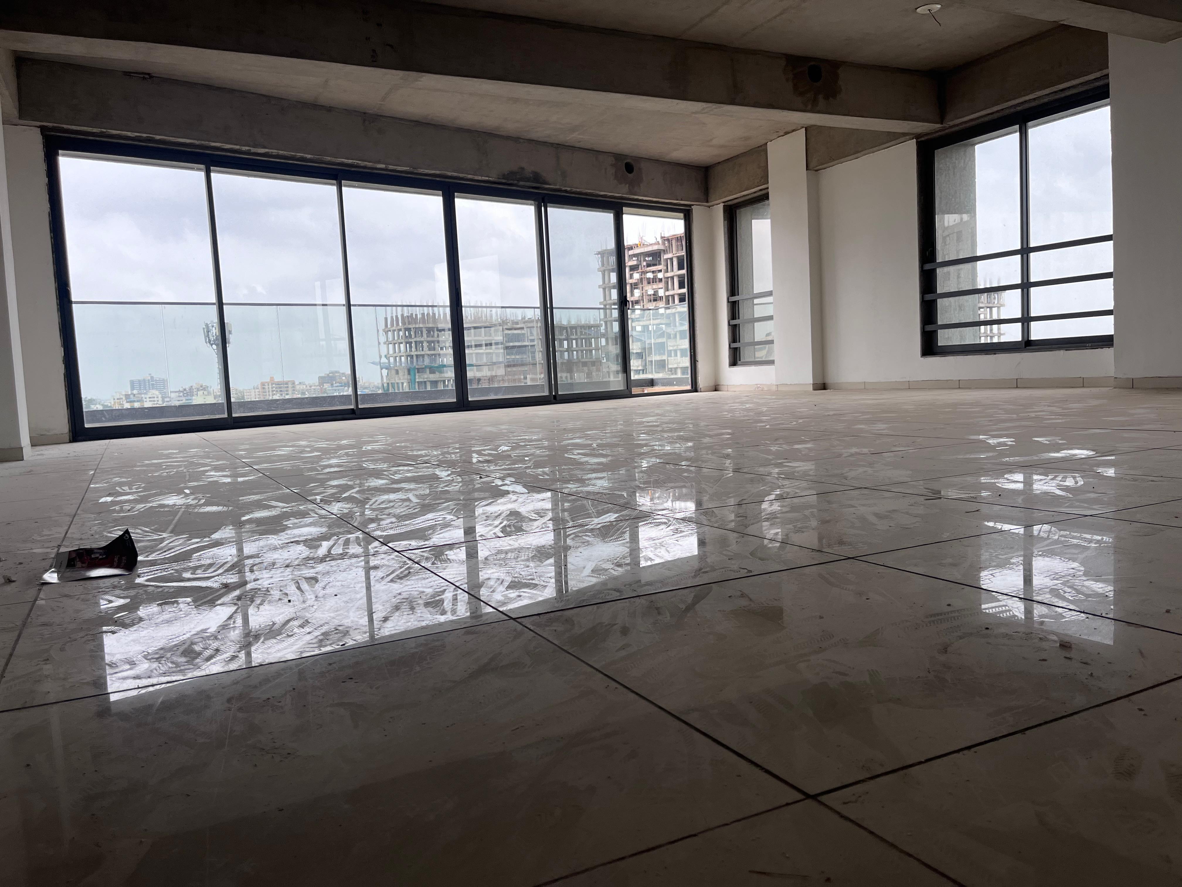 Office 1338 Sq. Ft. Commercial Office for Rent in Sg Highway Ahmedabad - Media 6