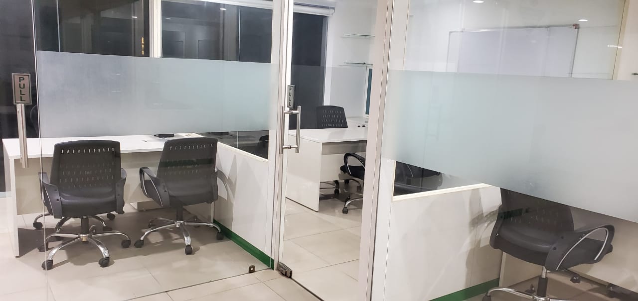 Office 4250 Sq. Ft. Commercial Office for Rent in Sg Highway Ahmedabad