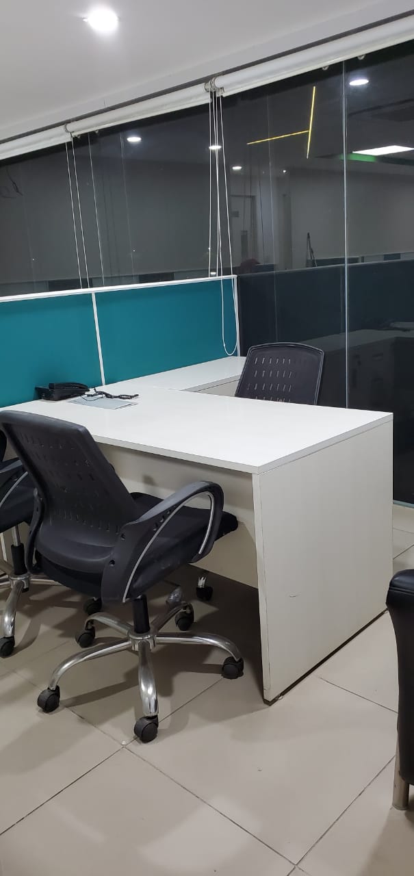 Office 4250 Sq. Ft. Commercial Office for Rent in Sg Highway Ahmedabad - Media 5