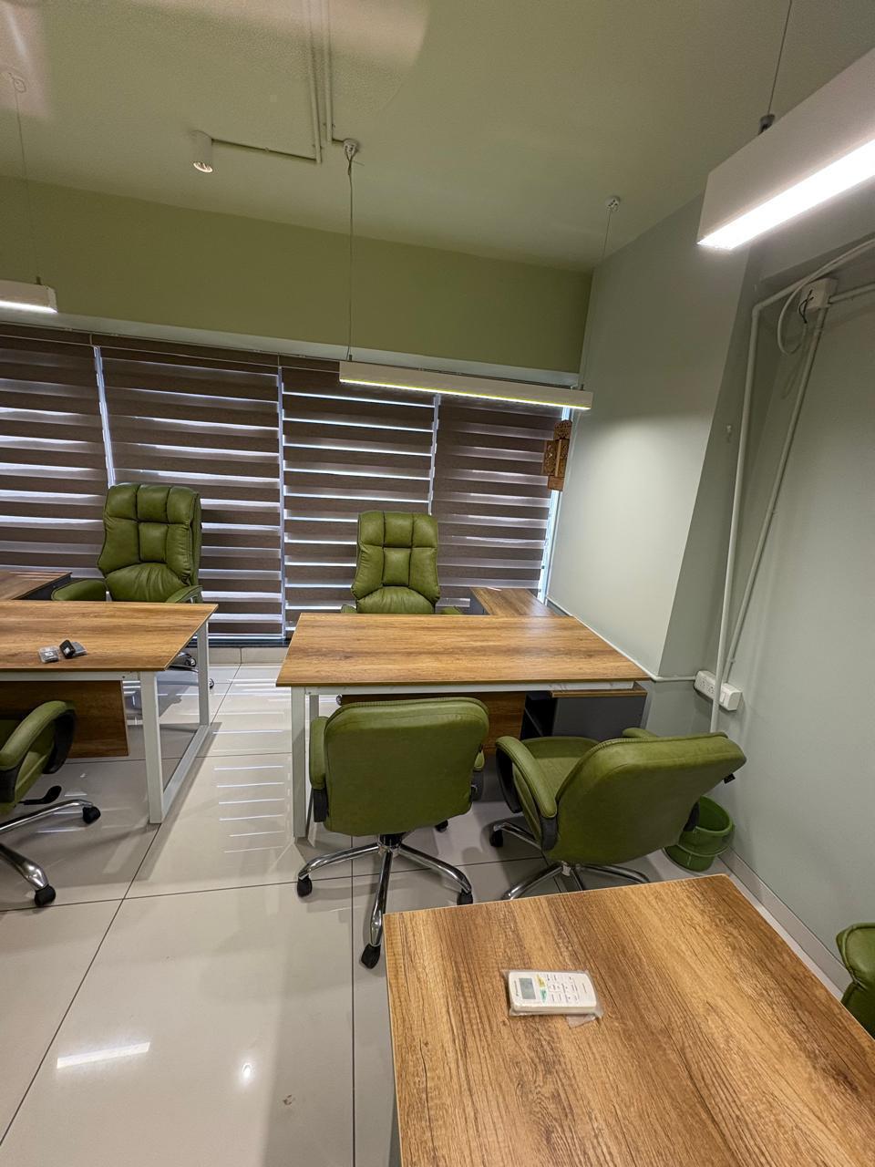 Office 875 Sq. Ft. Commercial Office for Rent in Jagatpur Ahmedabad