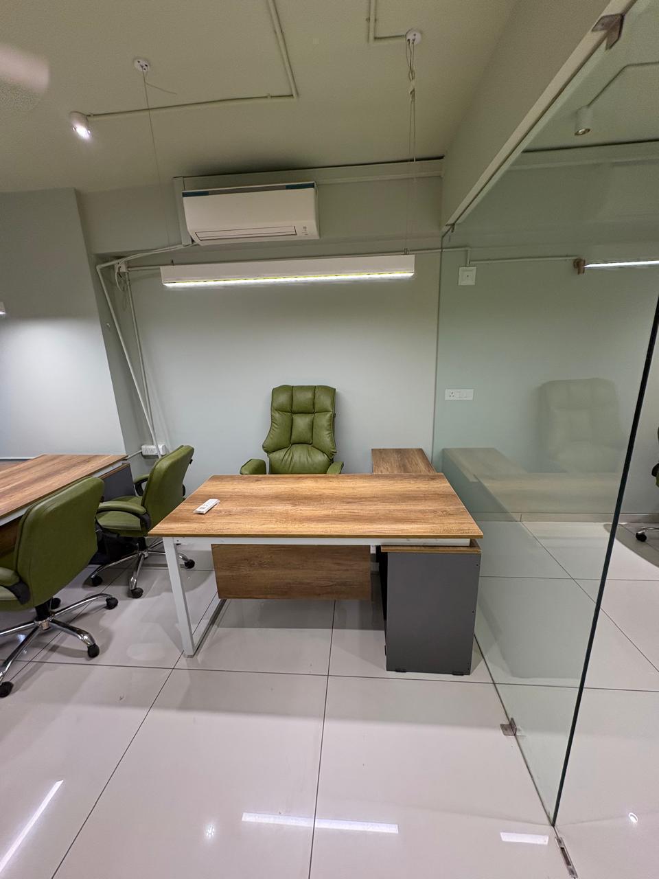 Office 875 Sq. Ft. Commercial Office for Rent in Jagatpur Ahmedabad - Media 3