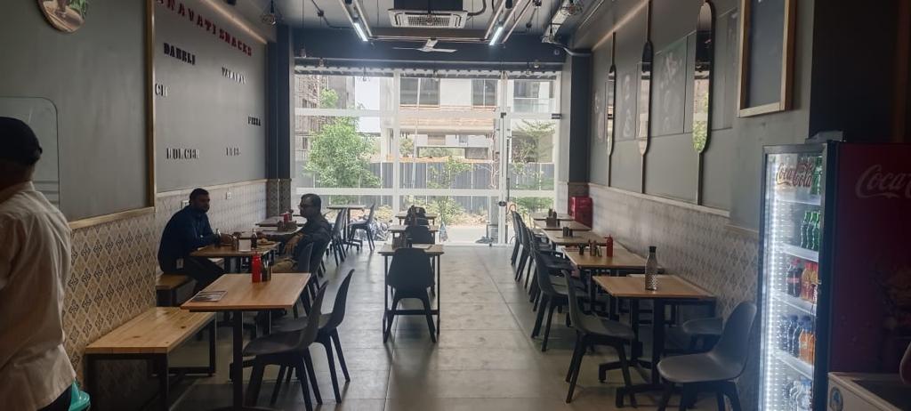 Showroom 1732 Sq. Ft. Showroom Ground Floor for Rent in Gota Ahmedabad - Media 2