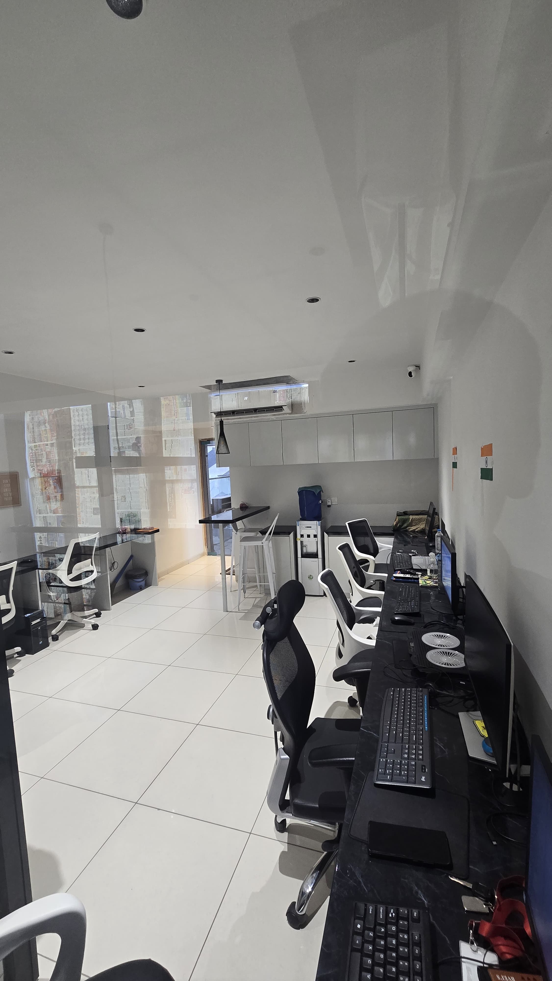 Office 696 Sq. Ft. Commercial Office for Sale in Sindhu Bhavan Road Ahmedabad - Media 6