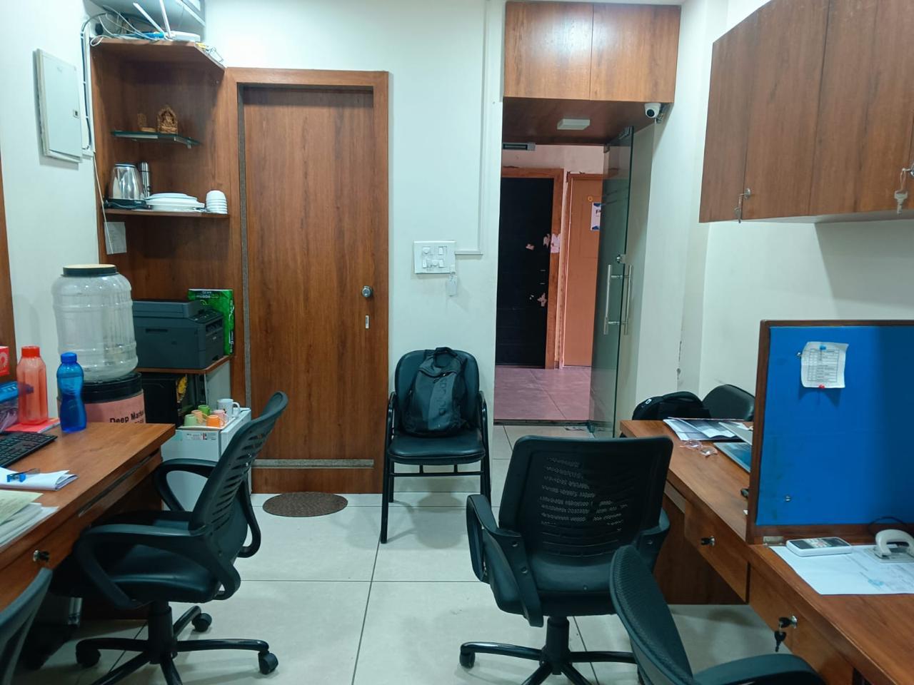 Office 400 Sq. Ft. Commercial Office for Rent in South Bopal Ahmedabad - Media 4