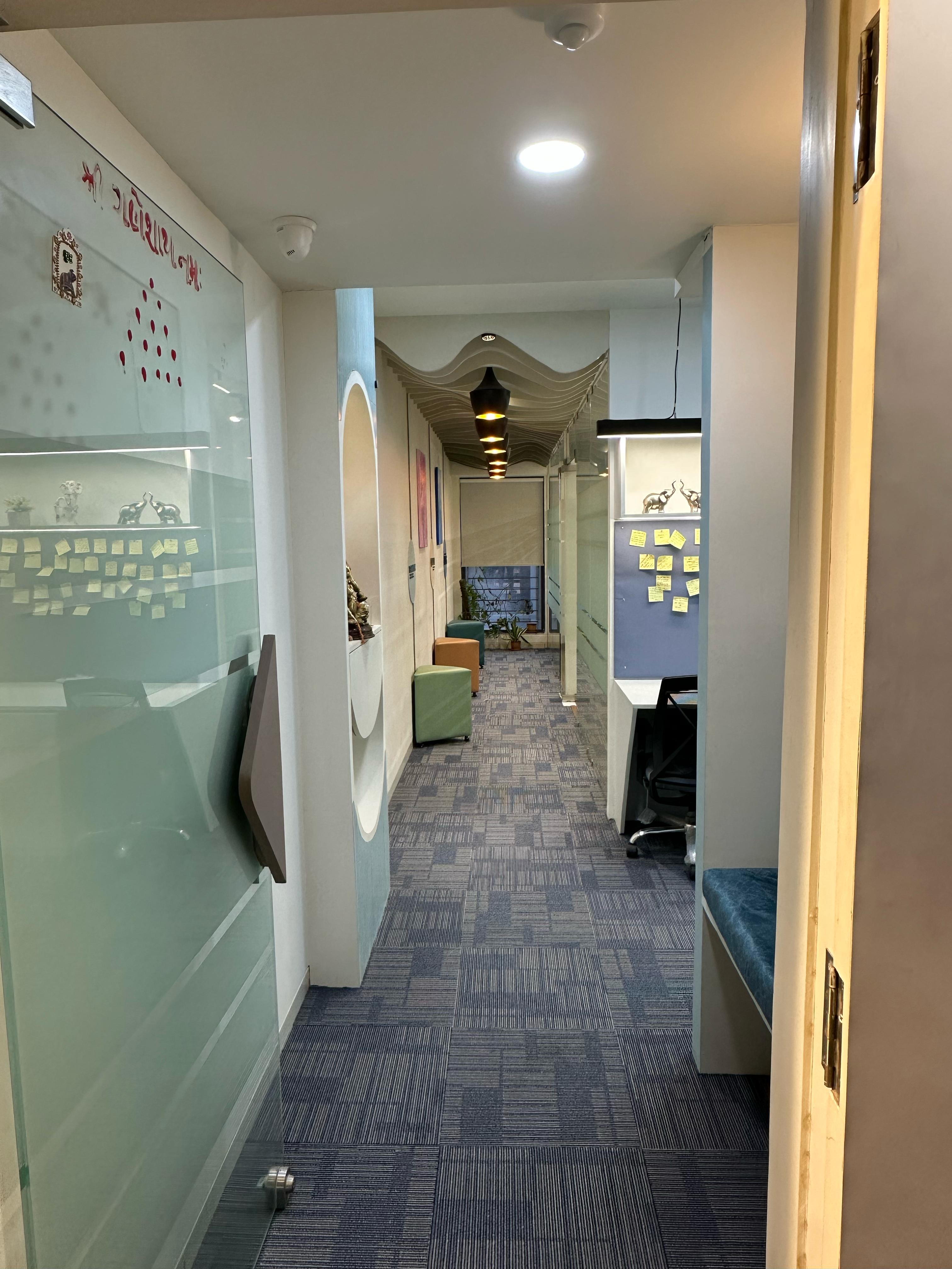 Office 836 Sq. Ft. Commercial Office for Rent in Sindhu Bhavan Road Ahmedabad - Media 8