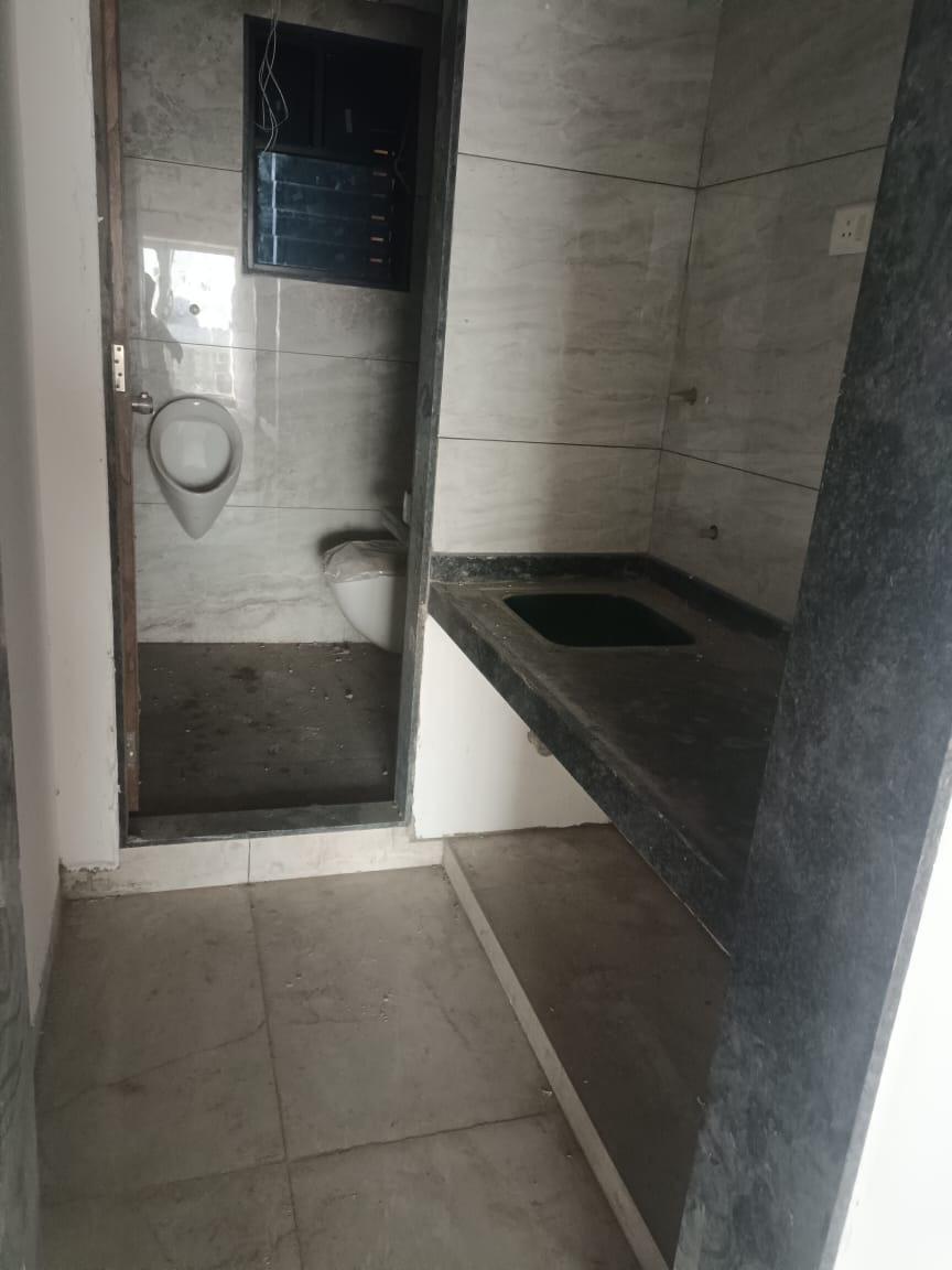 Office 1424 Sq. Ft. Commercial Office for Rent in Sindhu Bhavan Road Ahmedabad - Media 5