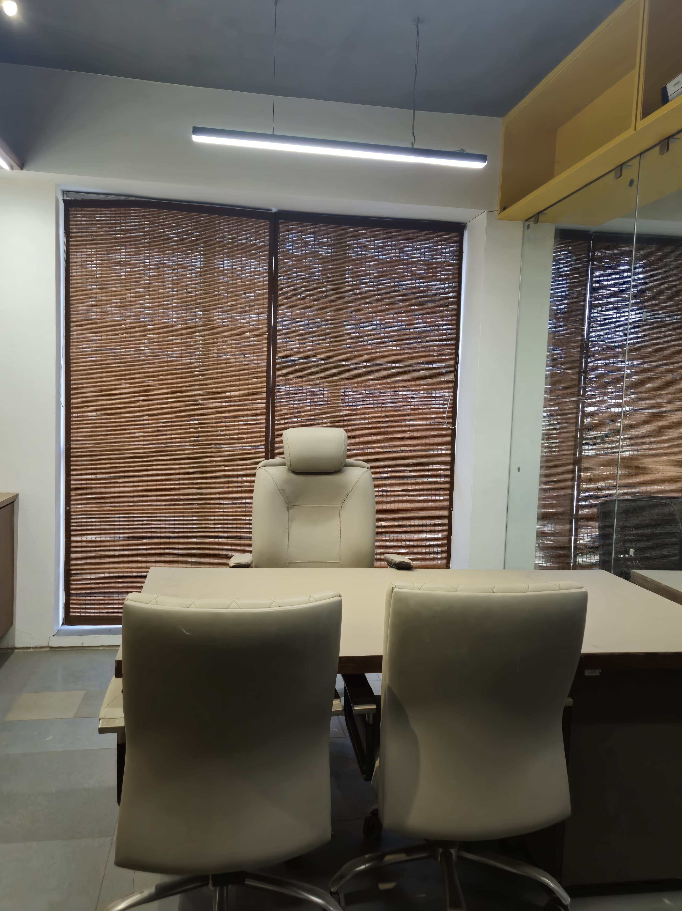 Office 900 Sq. Ft. Commercial Office for Rent in Sindhu Bhavan Road Ahmedabad - Media 5