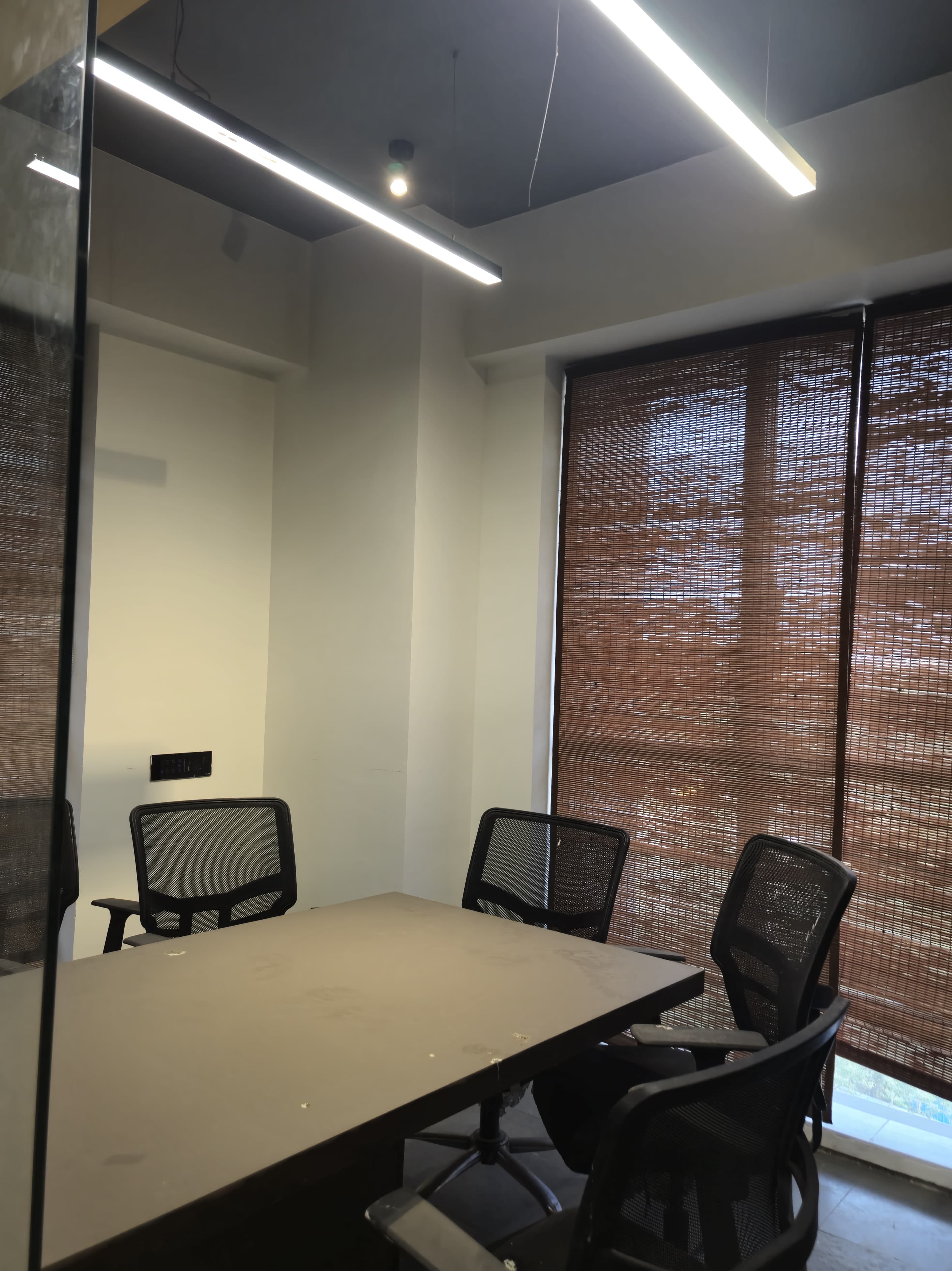 Office 900 Sq. Ft. Commercial Office for Rent in Sindhu Bhavan Road Ahmedabad - Media 10