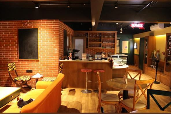 Showroom 13500 Sq. Ft. Showroom Second Floor for Rent in Science City Ahmedabad - Media 2