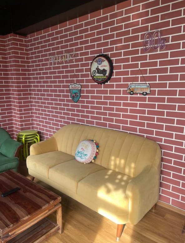 Showroom 13500 Sq. Ft. Showroom Second Floor for Rent in Science City Ahmedabad - Media 8