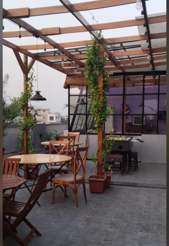 Showroom 13500 Sq. Ft. Showroom Second Floor for Rent in Science City Ahmedabad - Media 10