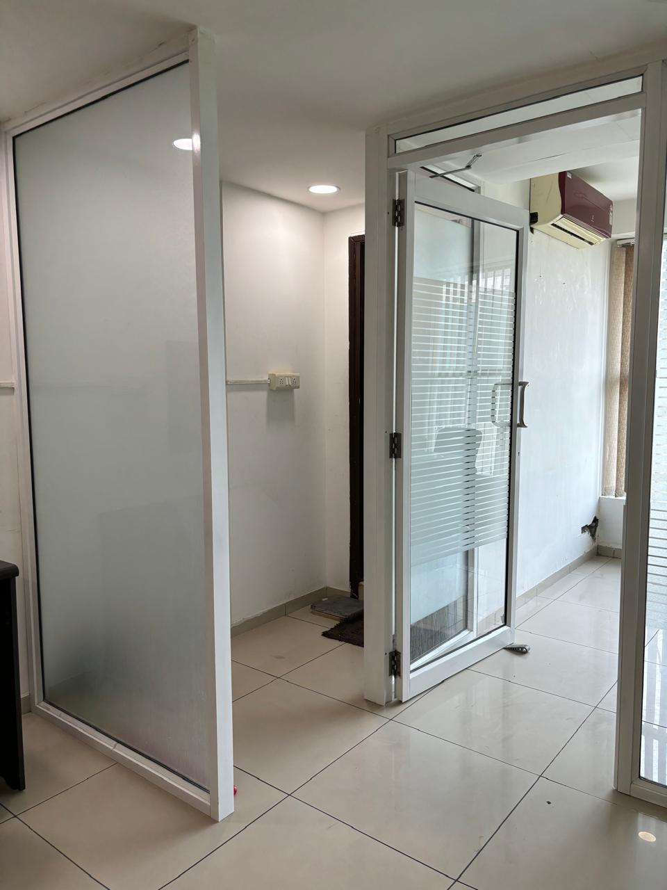 Office 682 Sq. Ft. Commercial Office for Rent in Zydus Road Ahmedabad - Media 2