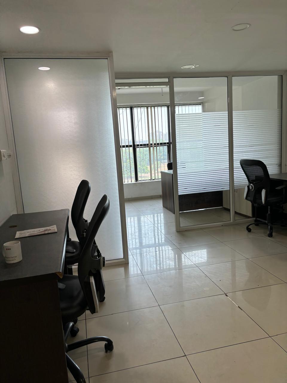 Office 682 Sq. Ft. Commercial Office for Rent in Zydus Road Ahmedabad - Media 3