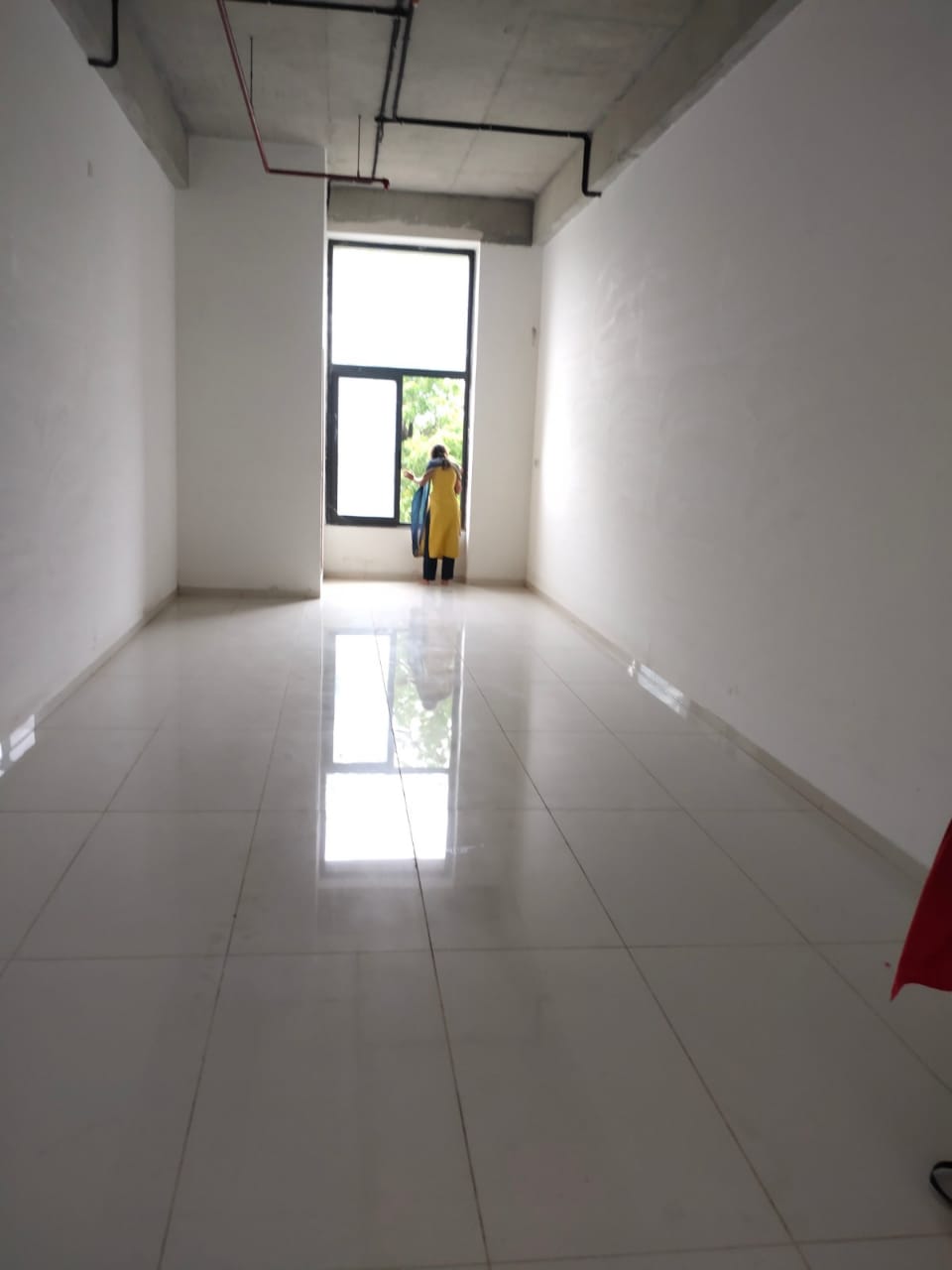 Showroom 941 Sq. Ft. Showroom First Floor for Rent in Jagatpur Ahmedabad - Media 4
