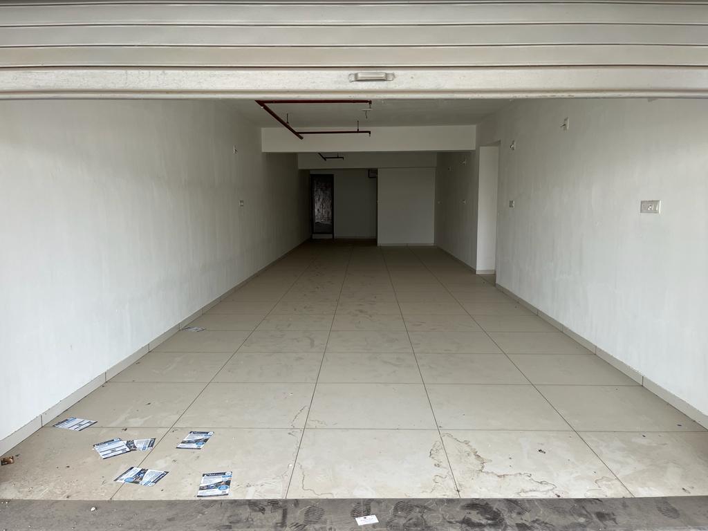 Showroom 1327 Sq. Ft. Showroom Second Floor for Rent in Science City Ahmedabad - Media 4
