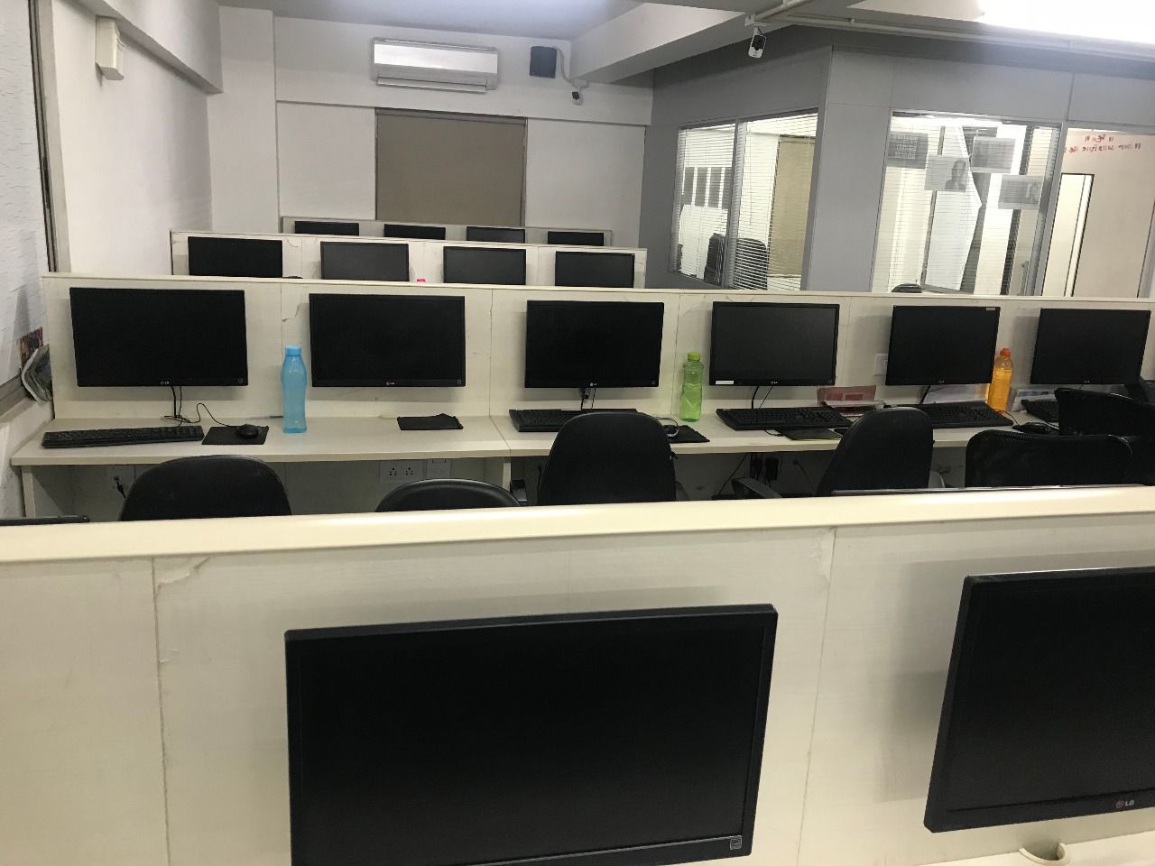 Office 4850 Sq. Ft. Commercial Office for Sale in Prahladnagar Ahmedabad - Media 6