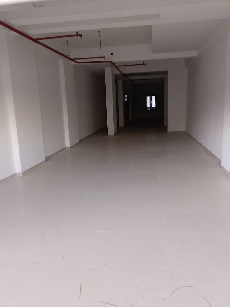 Showroom 3150 Sq. Ft. Showroom First Floor for Rent in Shela Ahmedabad - Media 3