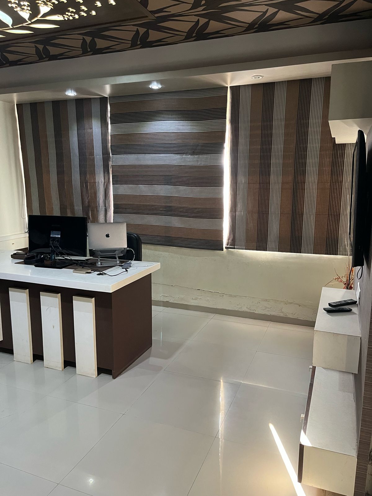 1300 Sq. Ft. Commercial Office for Rent in Science City Ahmedabad - Media 5