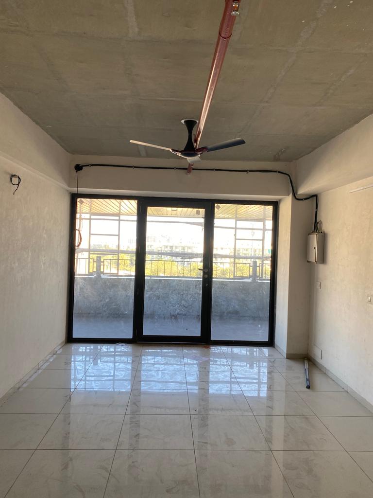 Office 2700 Sq. Ft. Commercial Office for Rent in Gota Ahmedabad - Media 7