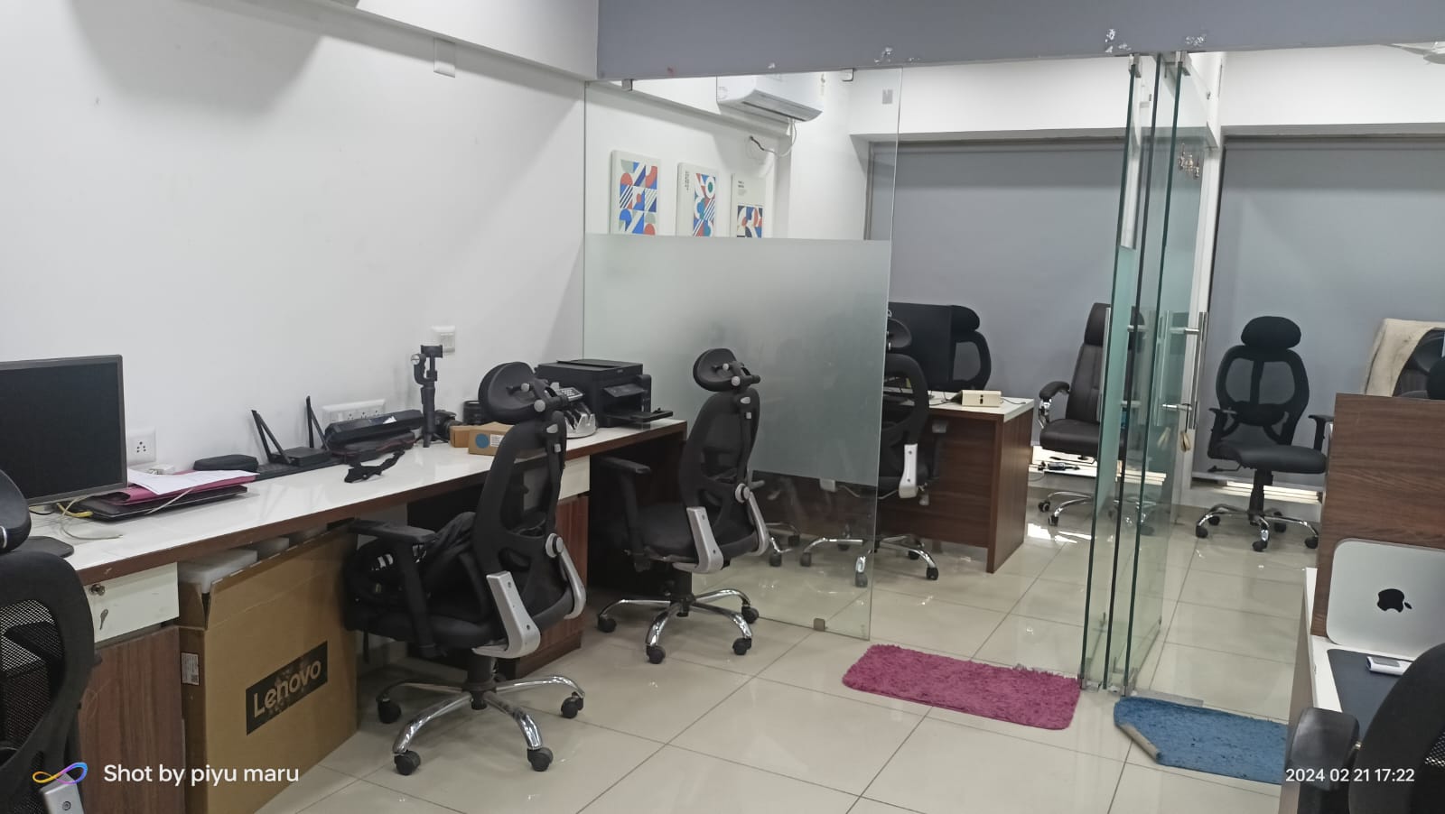 Office 822 Sq. Ft. Commercial Office for Rent in Rajpath Rangoli Road Ahmedabad - Media 9