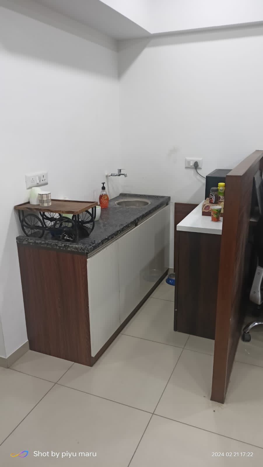 Office 822 Sq. Ft. Commercial Office for Rent in Rajpath Rangoli Road Ahmedabad - Media 12