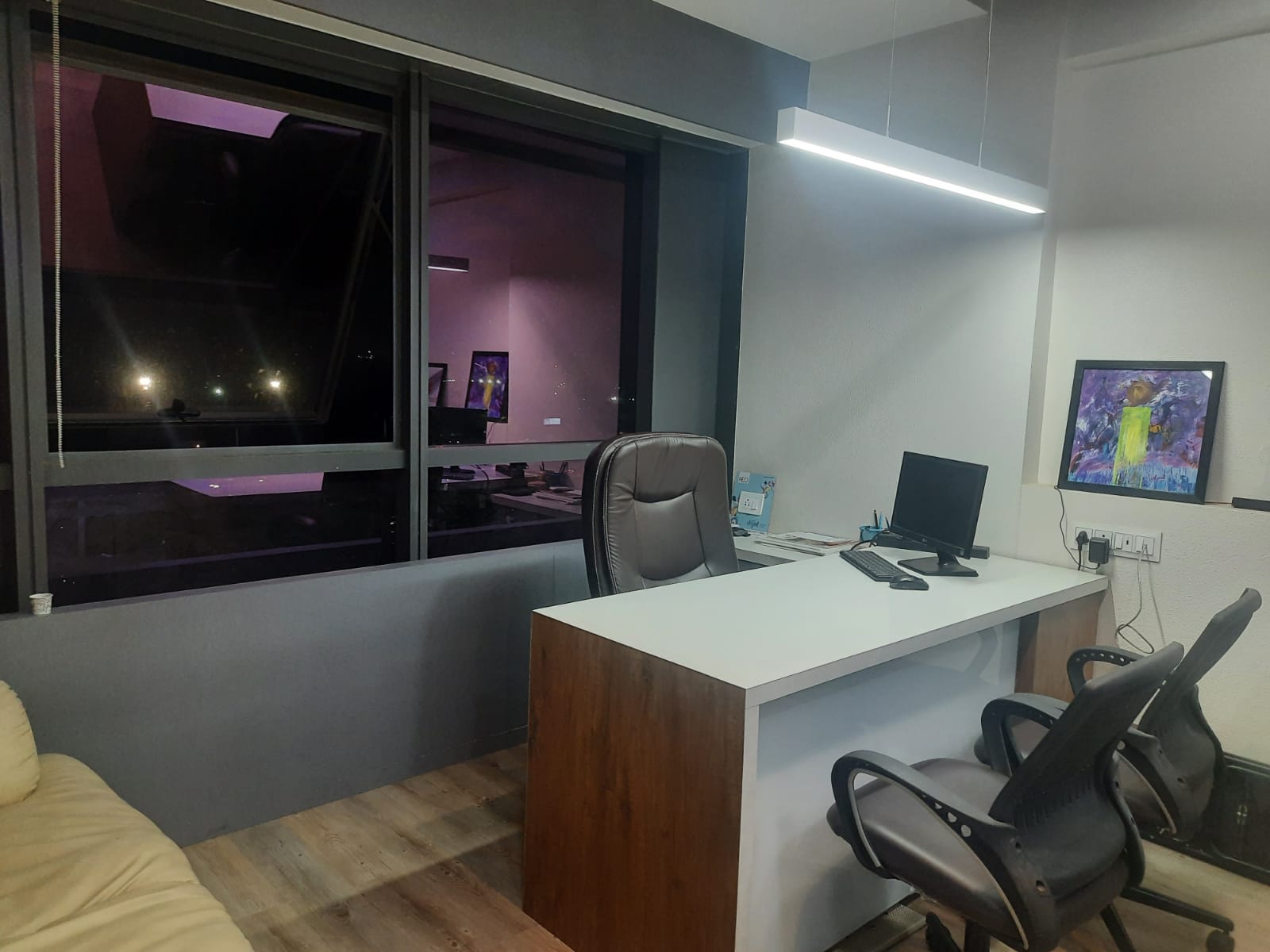 Office 735 Sq. Ft. Commercial Office for Sale in Sg Highway Ahmedabad - Media 2