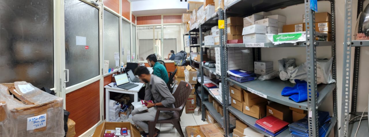 Office 740 Sq. Ft. Commercial Office for Rent in Ashram Road Ahmedabad - Media 5