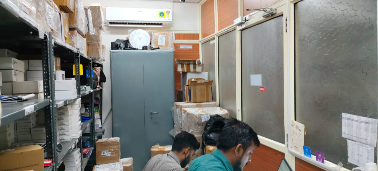 Office 740 Sq. Ft. Commercial Office for Rent in Ashram Road Ahmedabad - Media 10