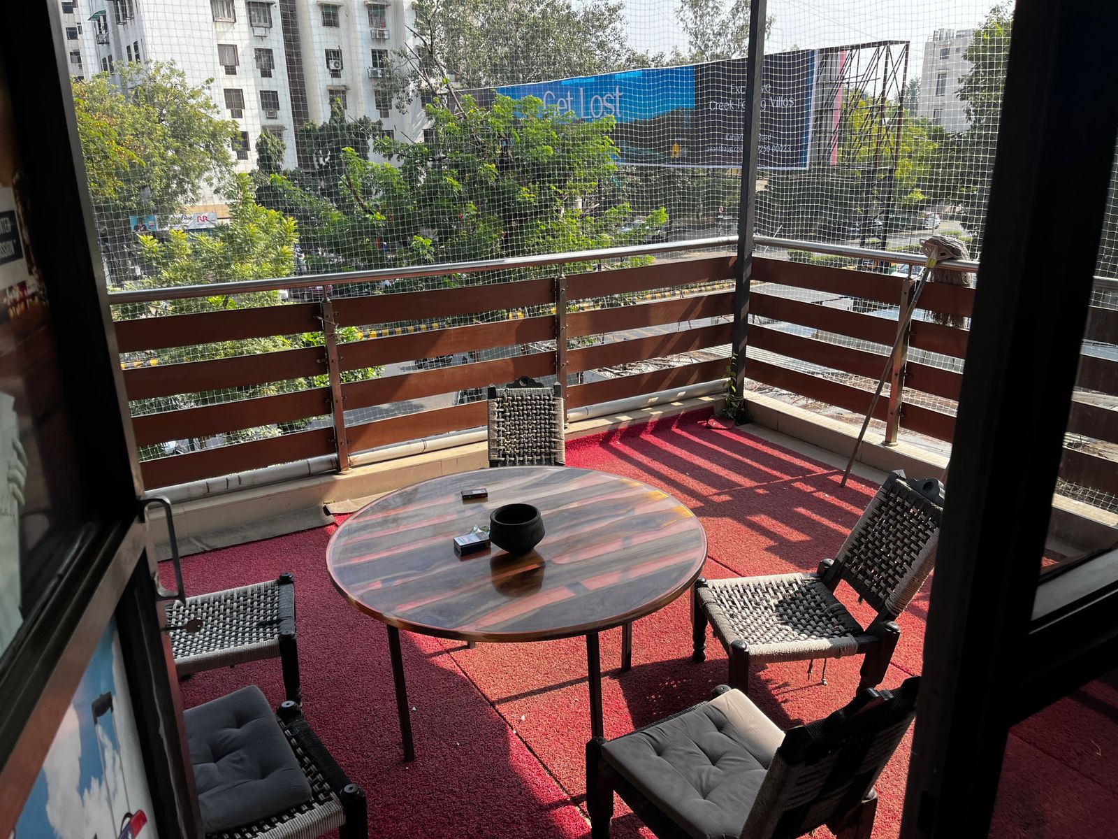 Office 919 Sq. Ft. Commercial Office for Rent in Vijay Cross Road Ahmedabad - Media 3