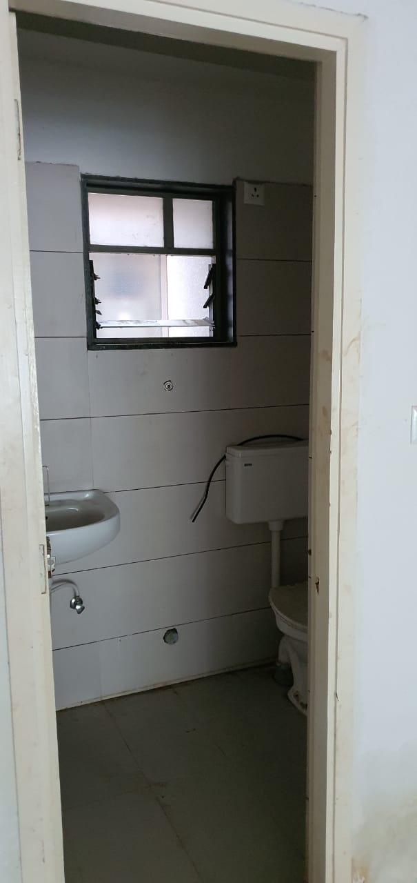 Showroom 1172 Sq. Ft. Showroom Ground Floor for Sale in Ambli Road Ahmedabad - Media 3