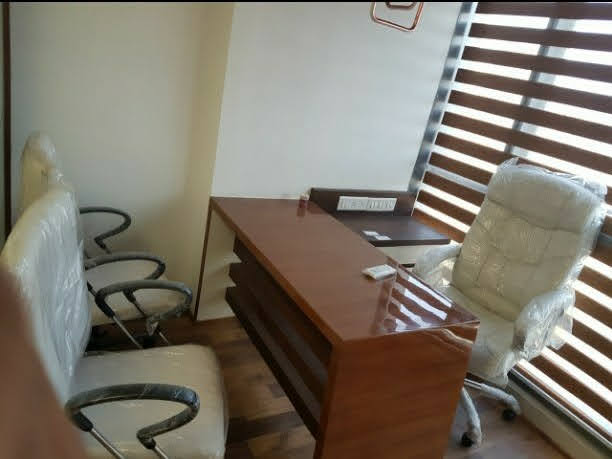 Office 585 Sq. Ft. Commercial Office for Rent in Sg Highway Ahmedabad