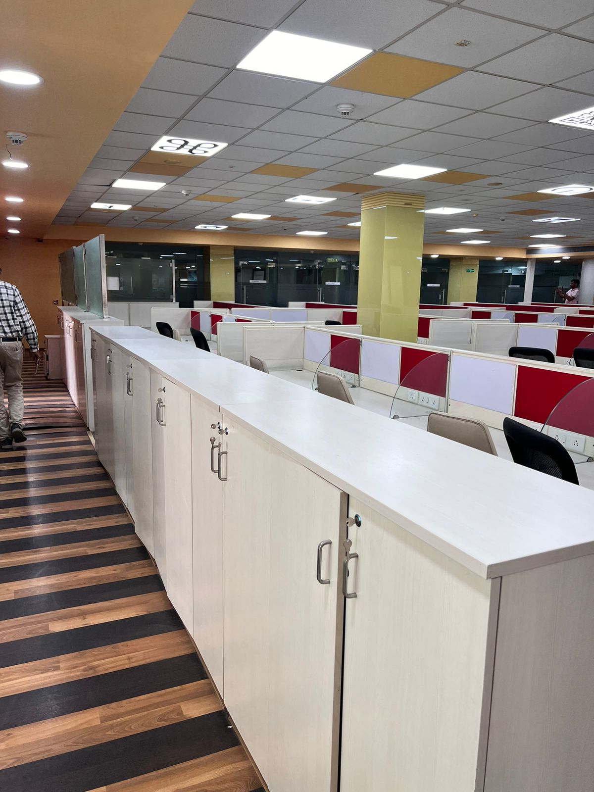 Office 41000 Sq. Ft. Commercial Office for Rent in Thaltej Ahmedabad - Media 2