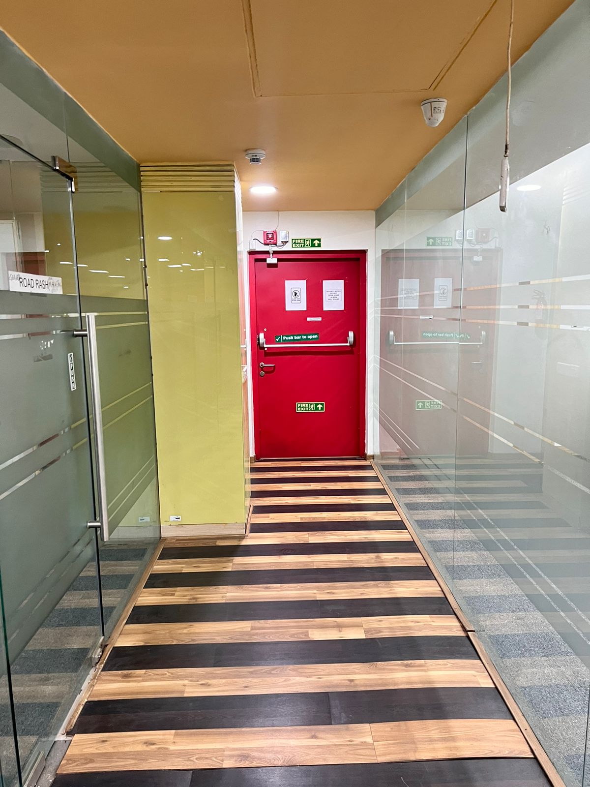 Office 41000 Sq. Ft. Commercial Office for Rent in Thaltej Ahmedabad - Media 10